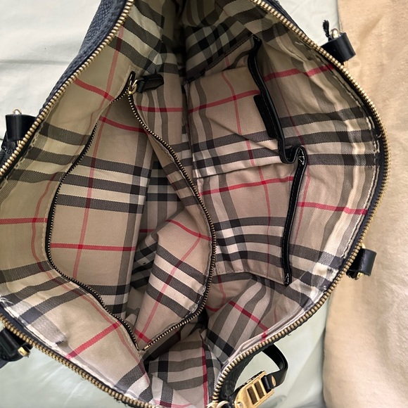 Burberry Shoulder Bag - Picture 3 of 9